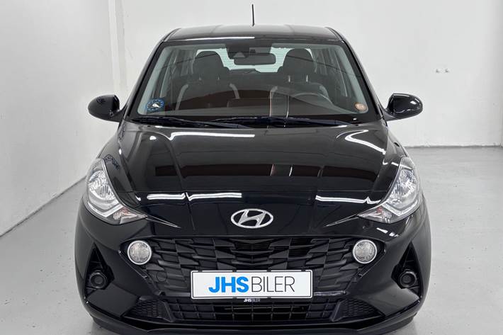 Sort Hyundai i10 fra 2023
