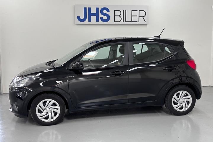 Sort Hyundai i10 fra 2023
