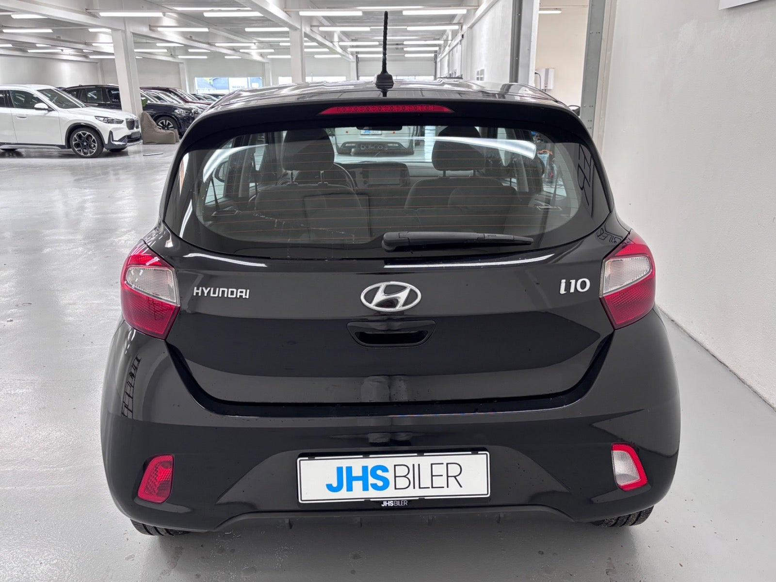 Sort Hyundai i10 fra 2023
