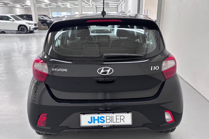 Sort Hyundai i10 fra 2023