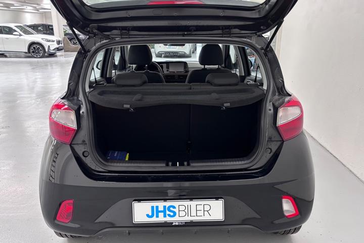 Sort Hyundai i10 fra 2023