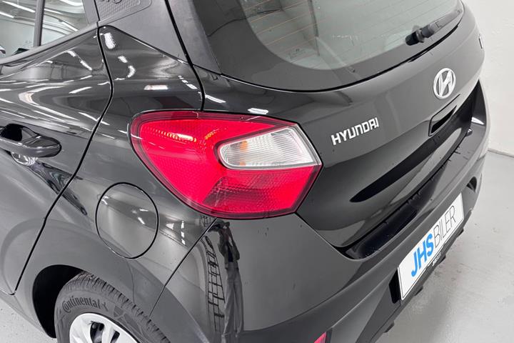 Sort Hyundai i10 fra 2023