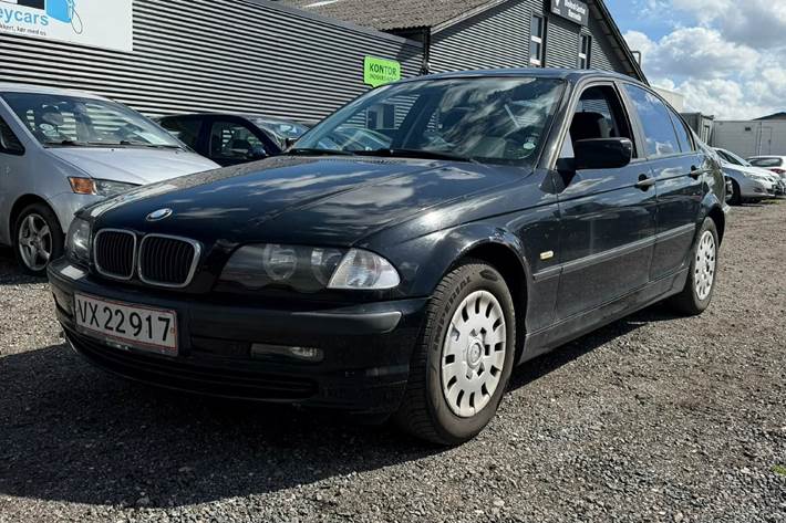 undefined BMW 316i fra 2000