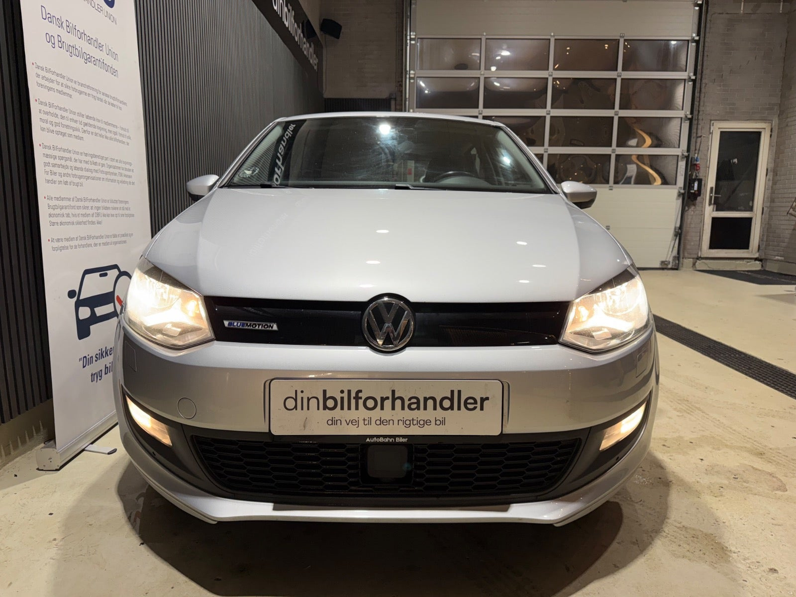 Sølv VW Polo fra 2015