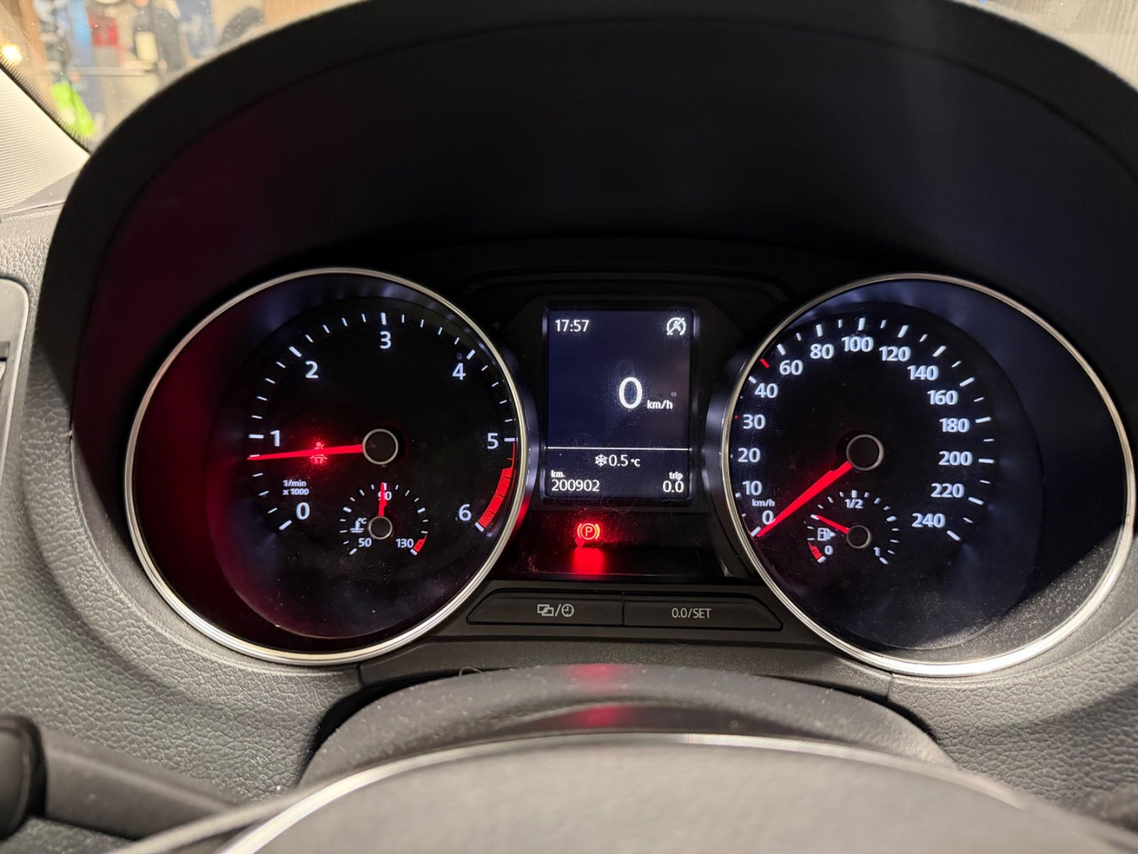 Sølv VW Polo fra 2015