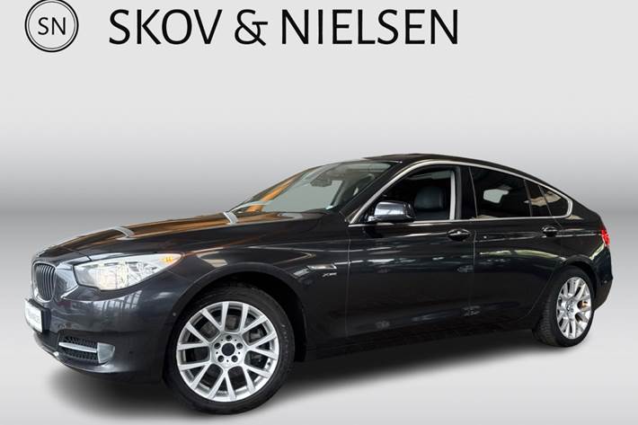 Grå BMW 535d fra 2011