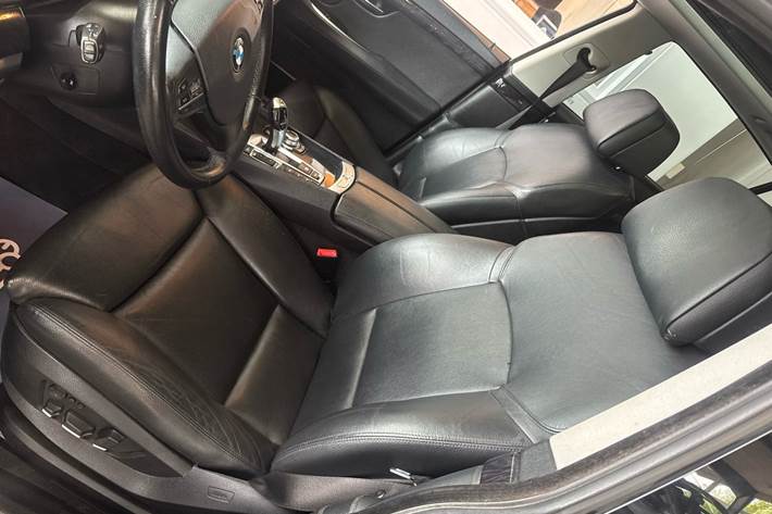 Grå BMW 535d fra 2011