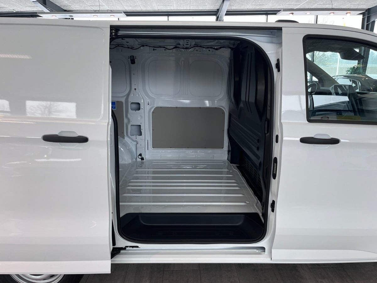 Hvid VW e-Transporter fra 2025