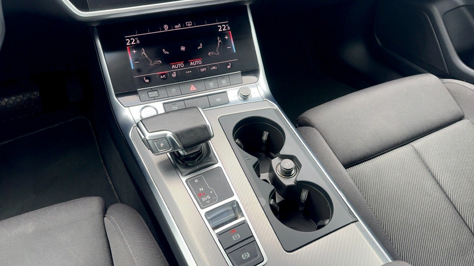 undefined Audi A6 fra 2020