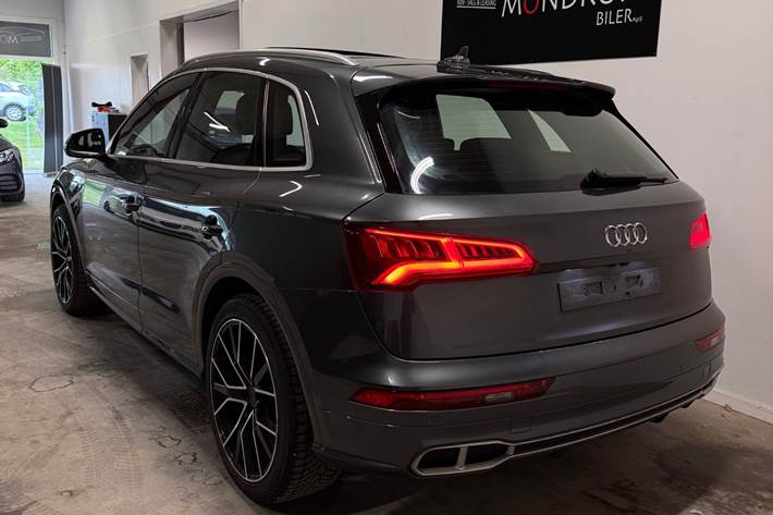Grå Audi SQ5 fra 2017