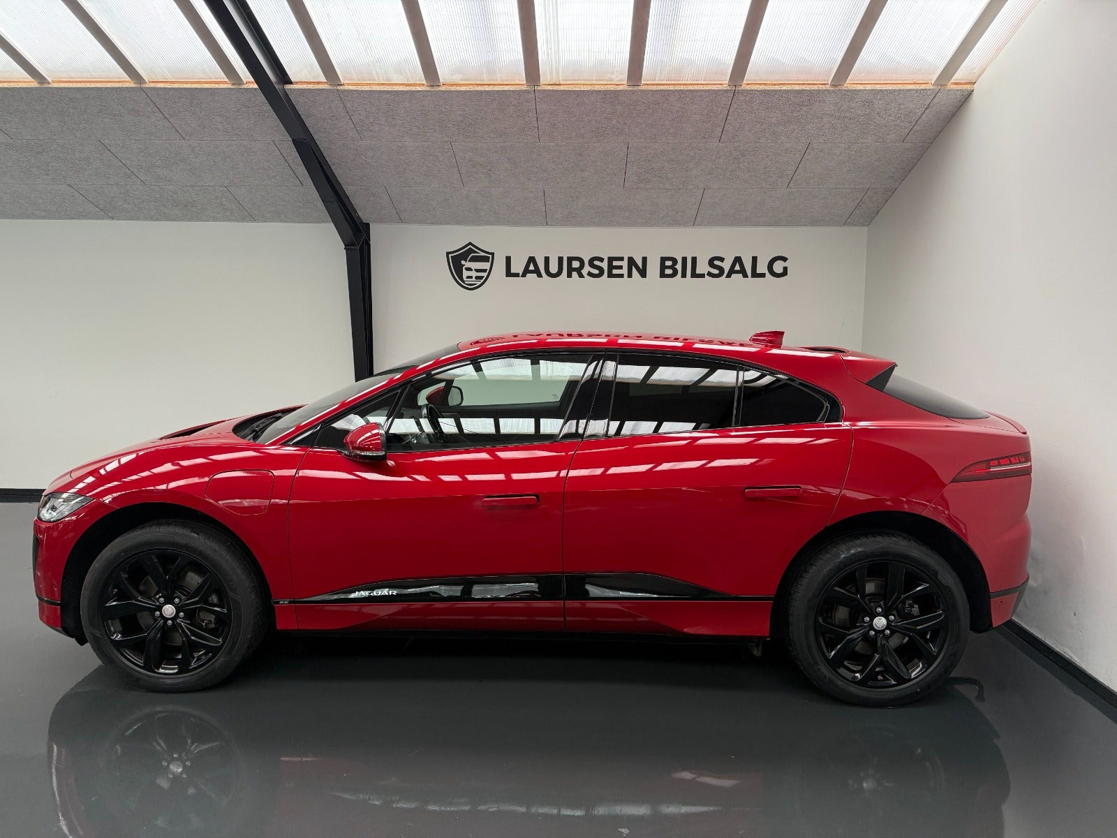 Rød Jaguar I-Pace fra 2019