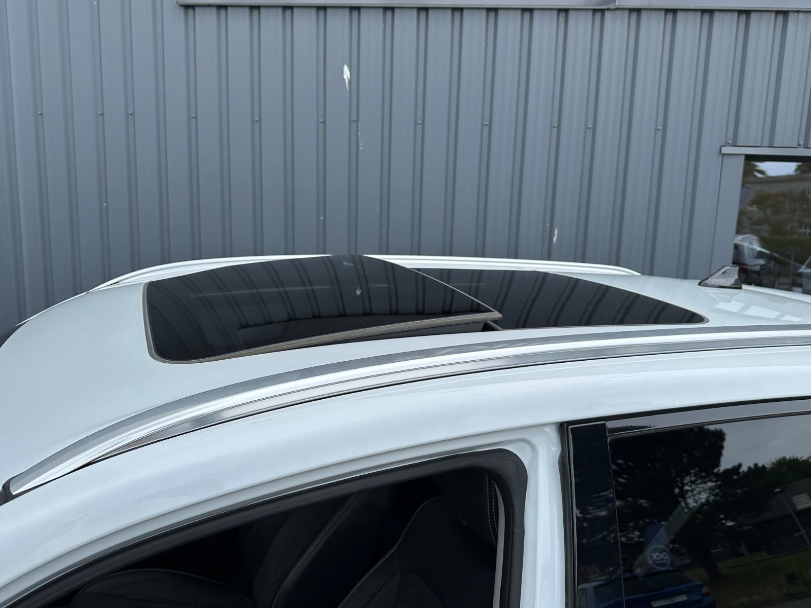 Hvid Suzuki Vitara fra 2020