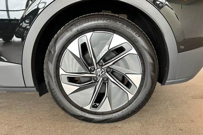 Sort VW ID.4 fra 2025
