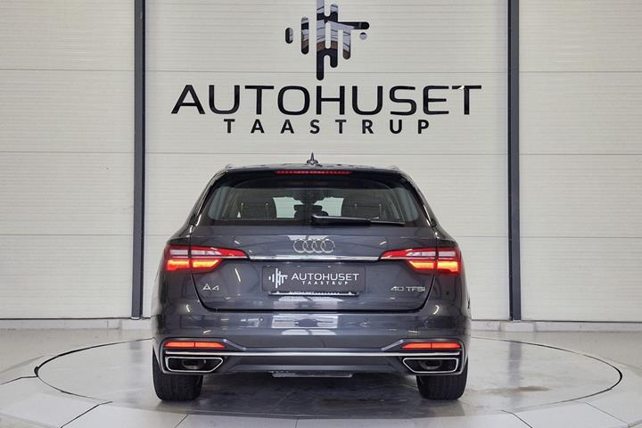 Grå Audi A4 fra 2020