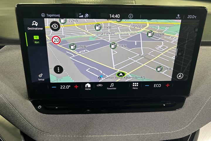 Blå Skoda Enyaq fra 2023