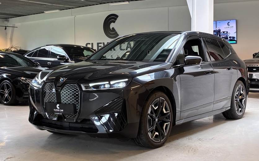 BMW iX xDrive50 Supercharged