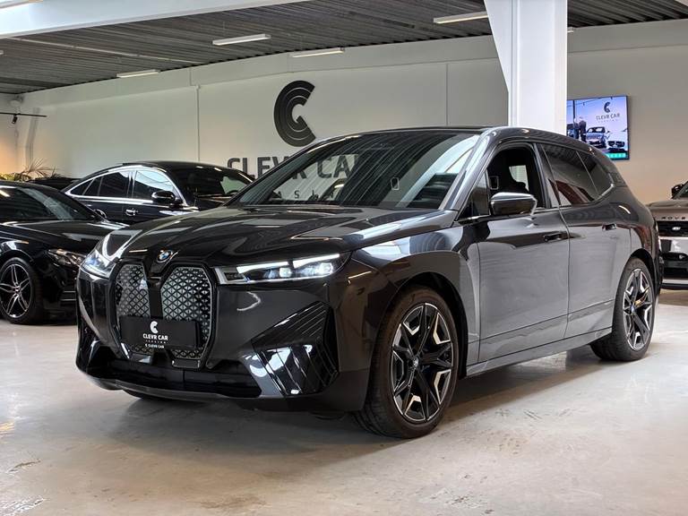 BMW iX xDrive50 Supercharged