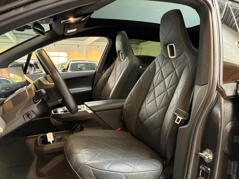 BMW iX xDrive50 Supercharged