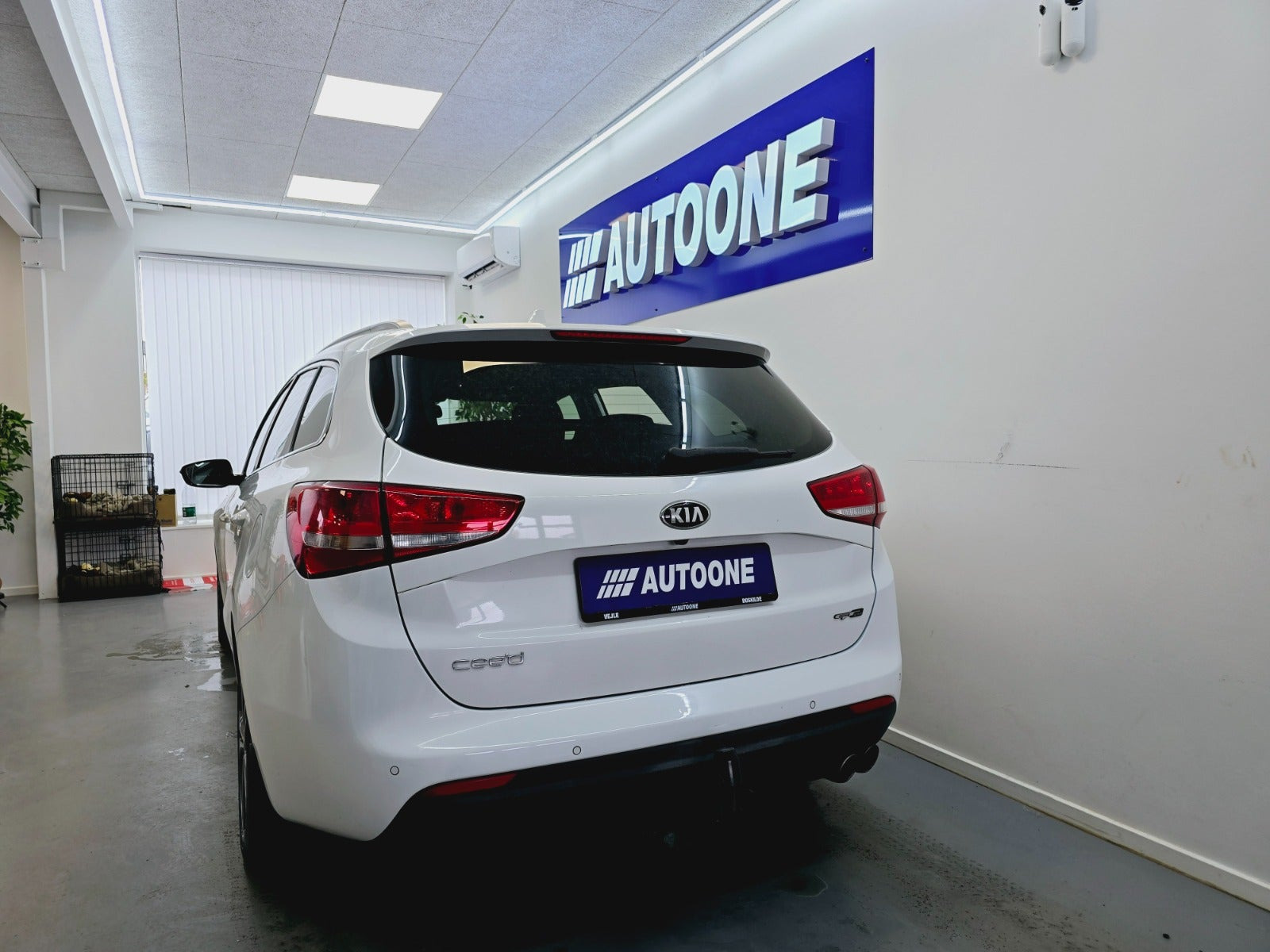 Hvid Kia Ceed fra 2018