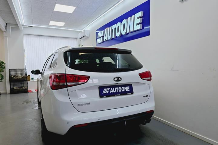 Hvid Kia Ceed fra 2018