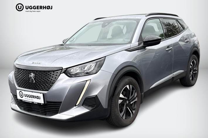 Grå Peugeot 2008 fra 2023