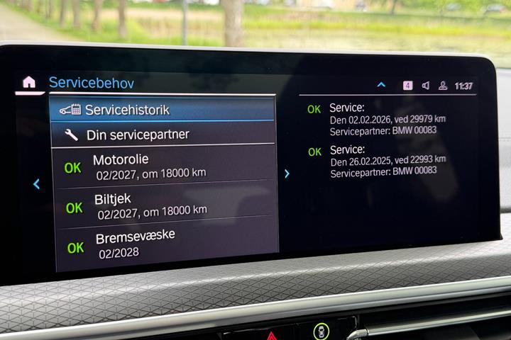 Grøn BMW X3 fra 2023