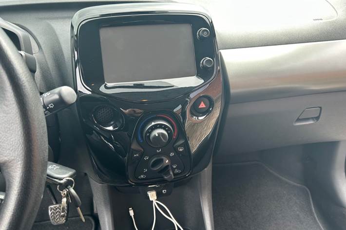 Hvid Peugeot 108 fra 2016