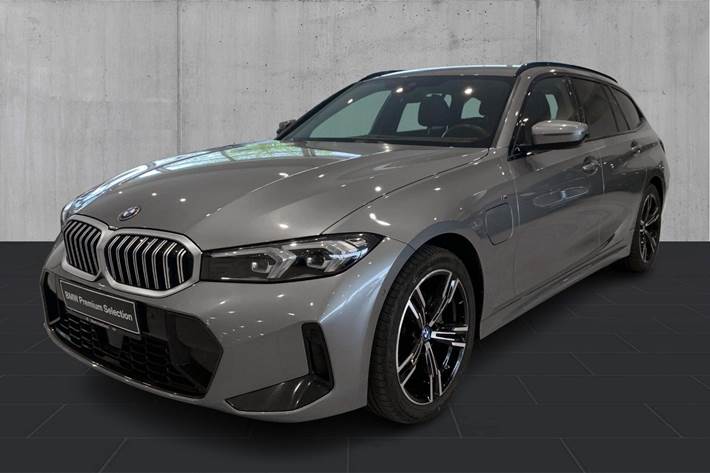 Grå BMW 320e fra 2024
