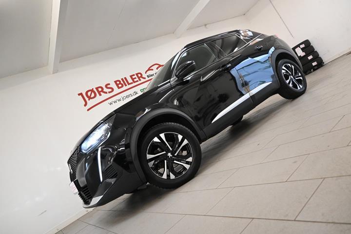 Sort Peugeot 2008 fra 2023 set udefra