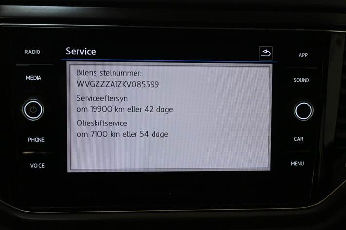Grå VW T-Roc fra 2019