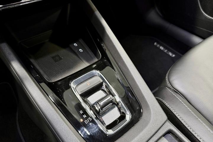 Sort Skoda Octavia fra 2023