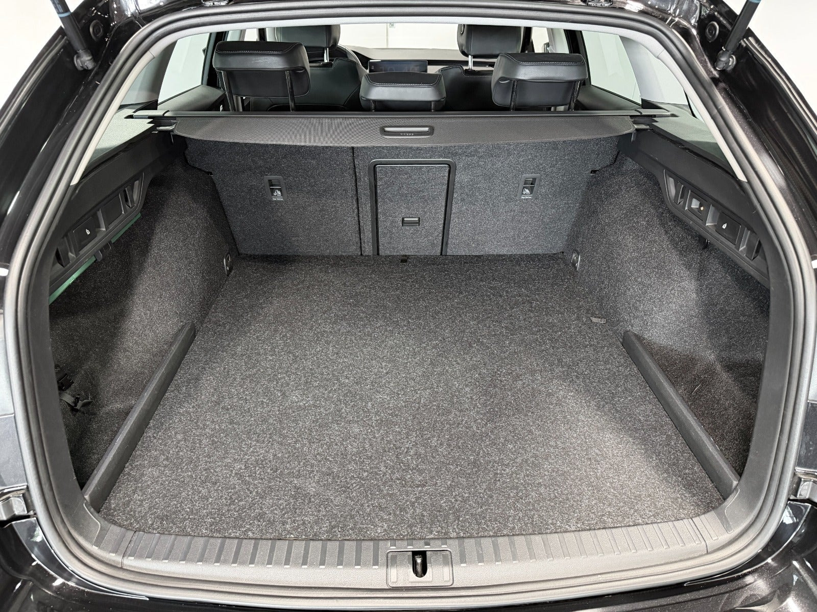 Sort Skoda Octavia fra 2023