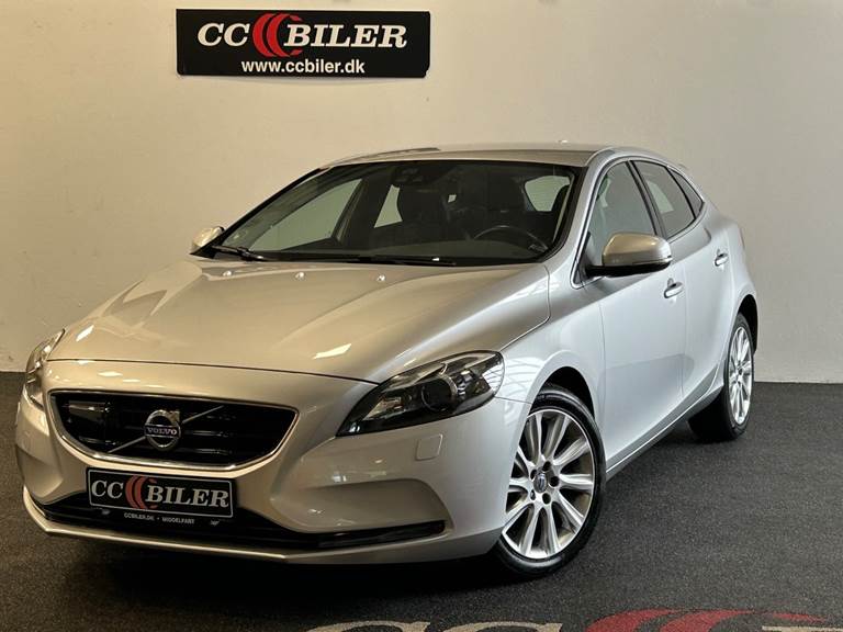 Volvo V40 2,0 D3 150 Momentum aut.