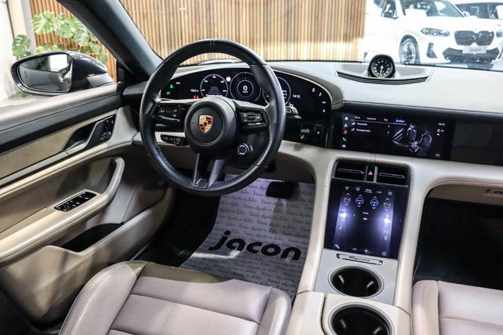 Grå Porsche Taycan 4S fra 2021