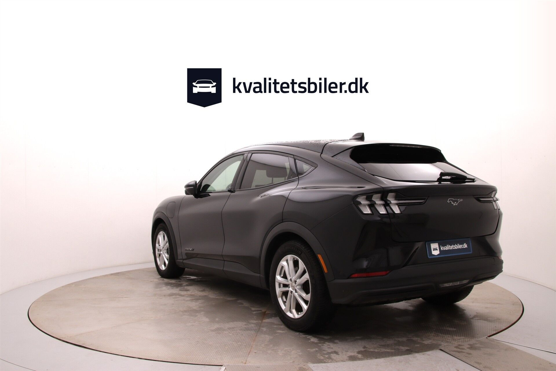 Sort Ford Mustang Mach-E fra 2022