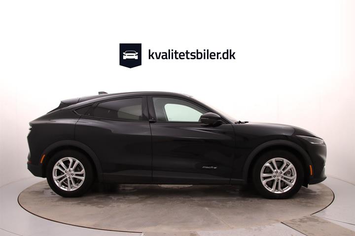 Sort Ford Mustang Mach-E fra 2022