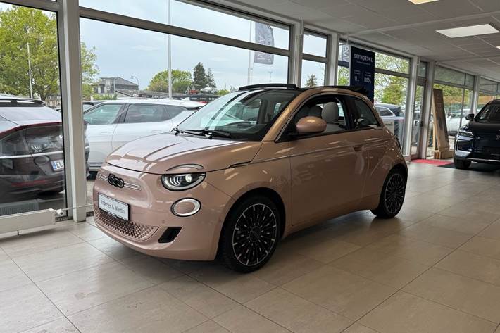 undefined Fiat 500e fra 2023