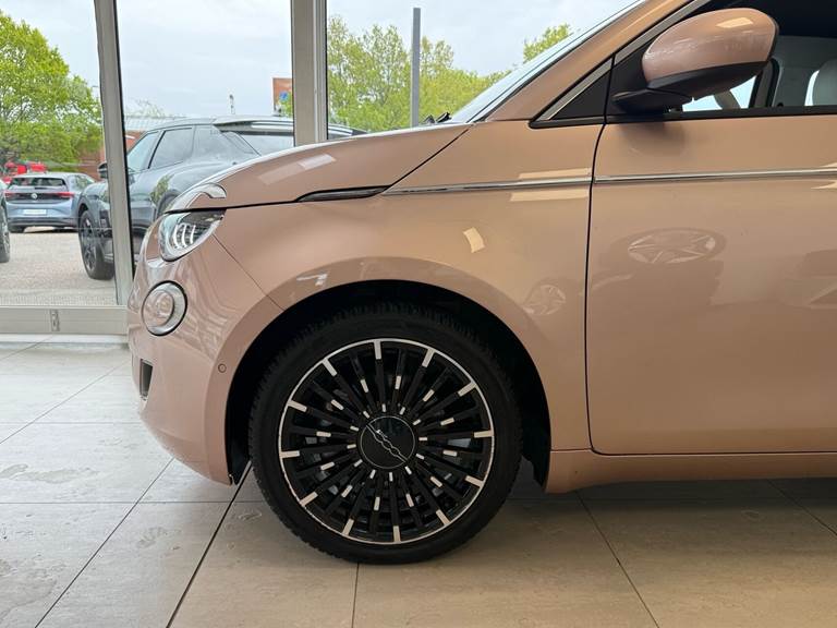 Fiat 500e EL La Prima By Bocelli 118HK Cabr. Aut.