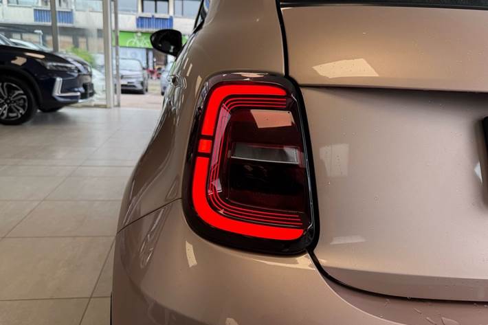 undefined Fiat 500e fra 2023