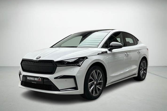 Hvid Skoda Enyaq fra 2023