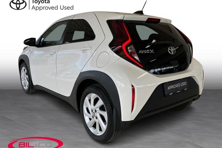 Hvid Toyota Aygo X fra 2022