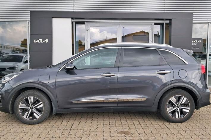 Blå Kia Niro fra 2022