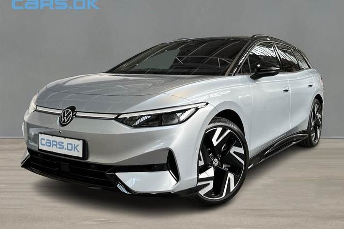 Sølv VW ID.7 fra 2026 set udefra