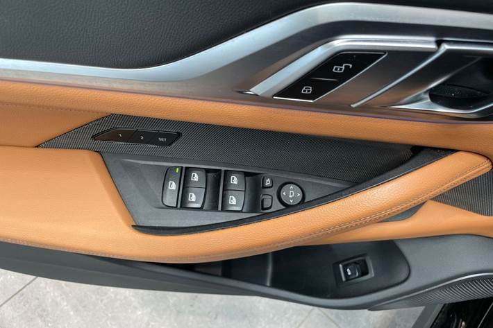 Sort BMW i4 fra 2023