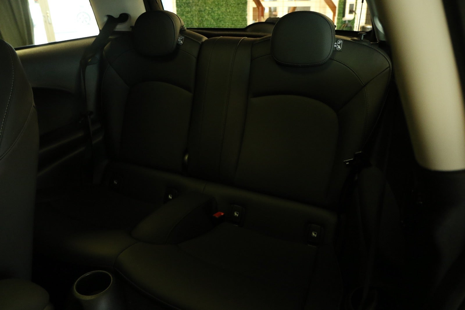 Sølv Mini Cooper SE fra 2023