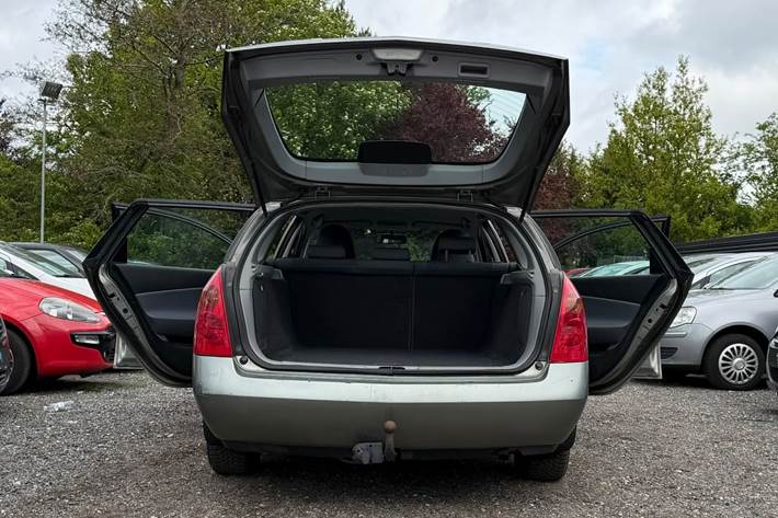 undefined Nissan Primera fra 2007