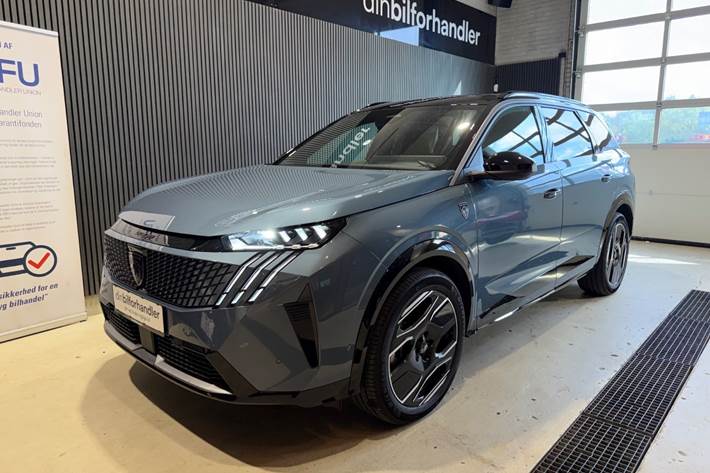Blå Peugeot e-5008 fra 2025