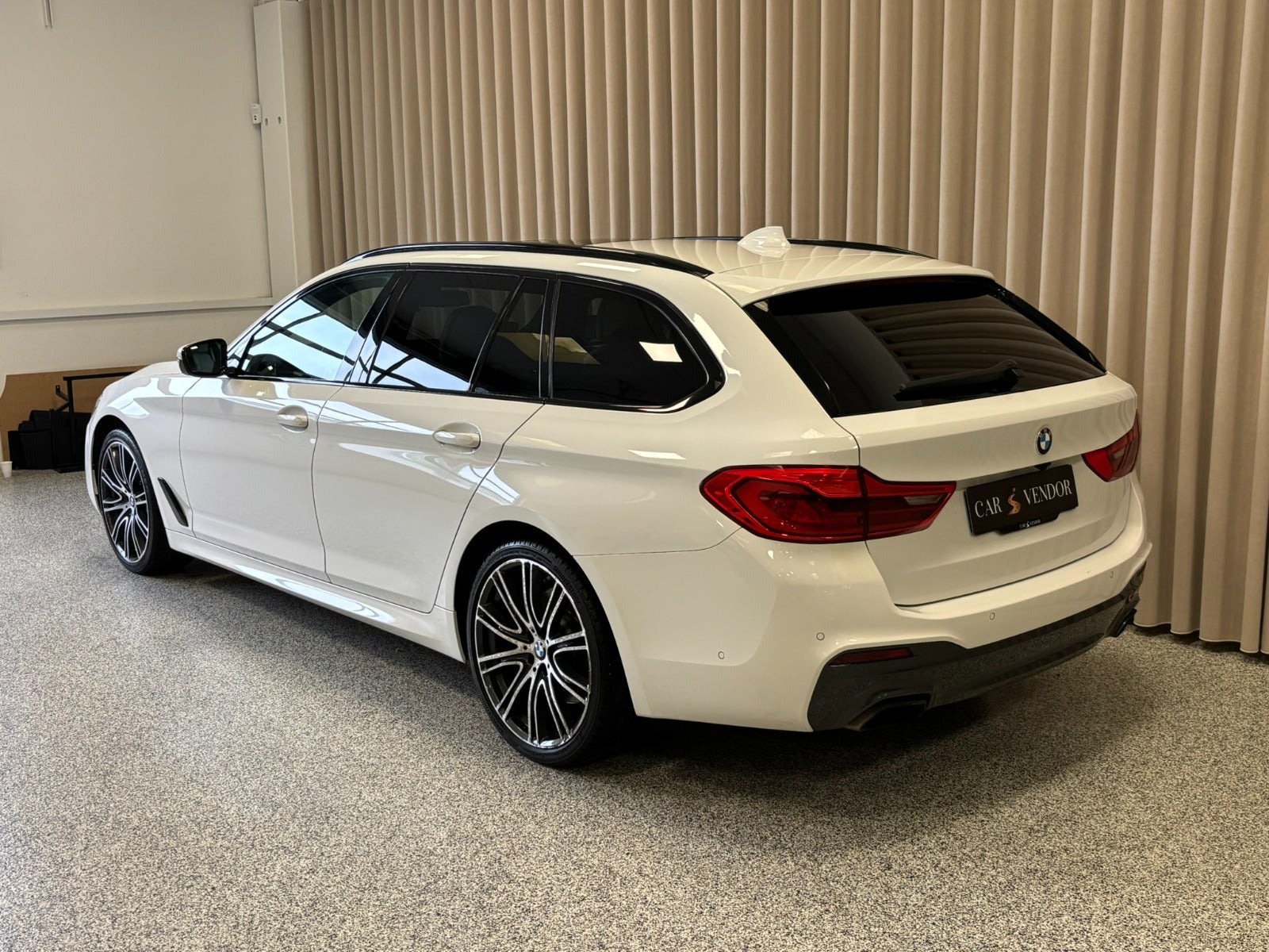 BMW 540d xDrive Touring Steptronic, 8-trins, 320ps, 2019
