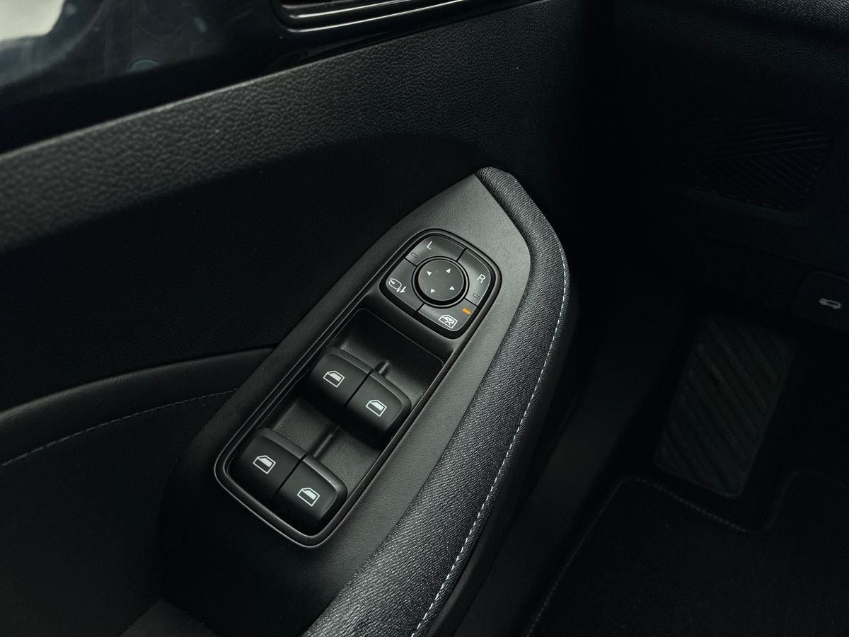 Sort MG MG5 fra 2023