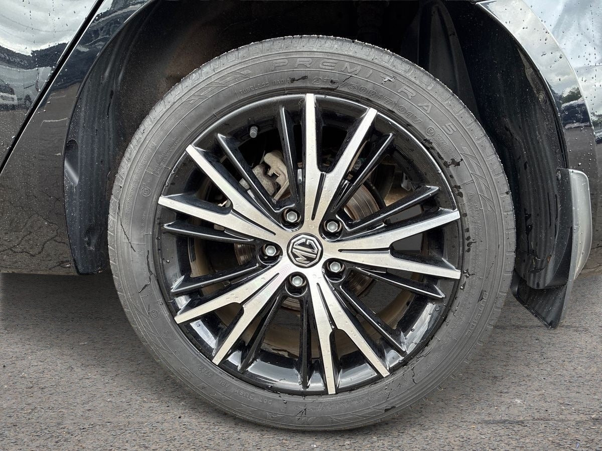 Sort MG MG5 fra 2023